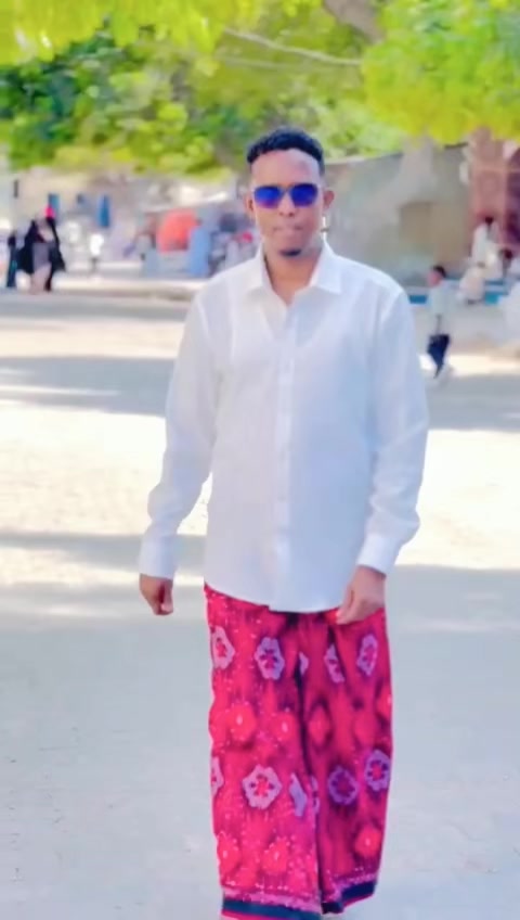 @LIIB&Agrave;AN Ali