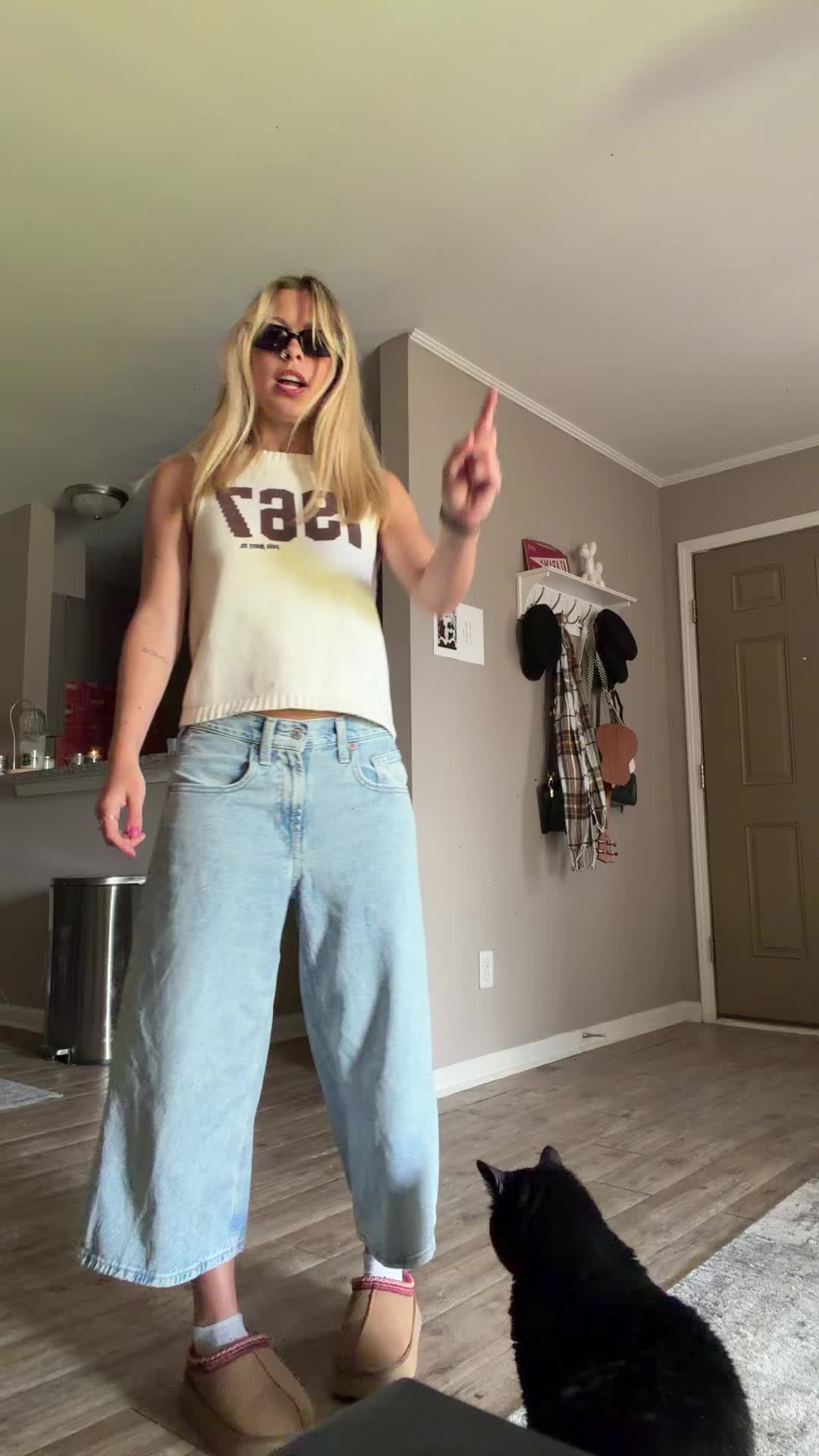 @emery👯&zwj;♀️