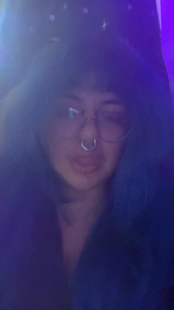 @bella