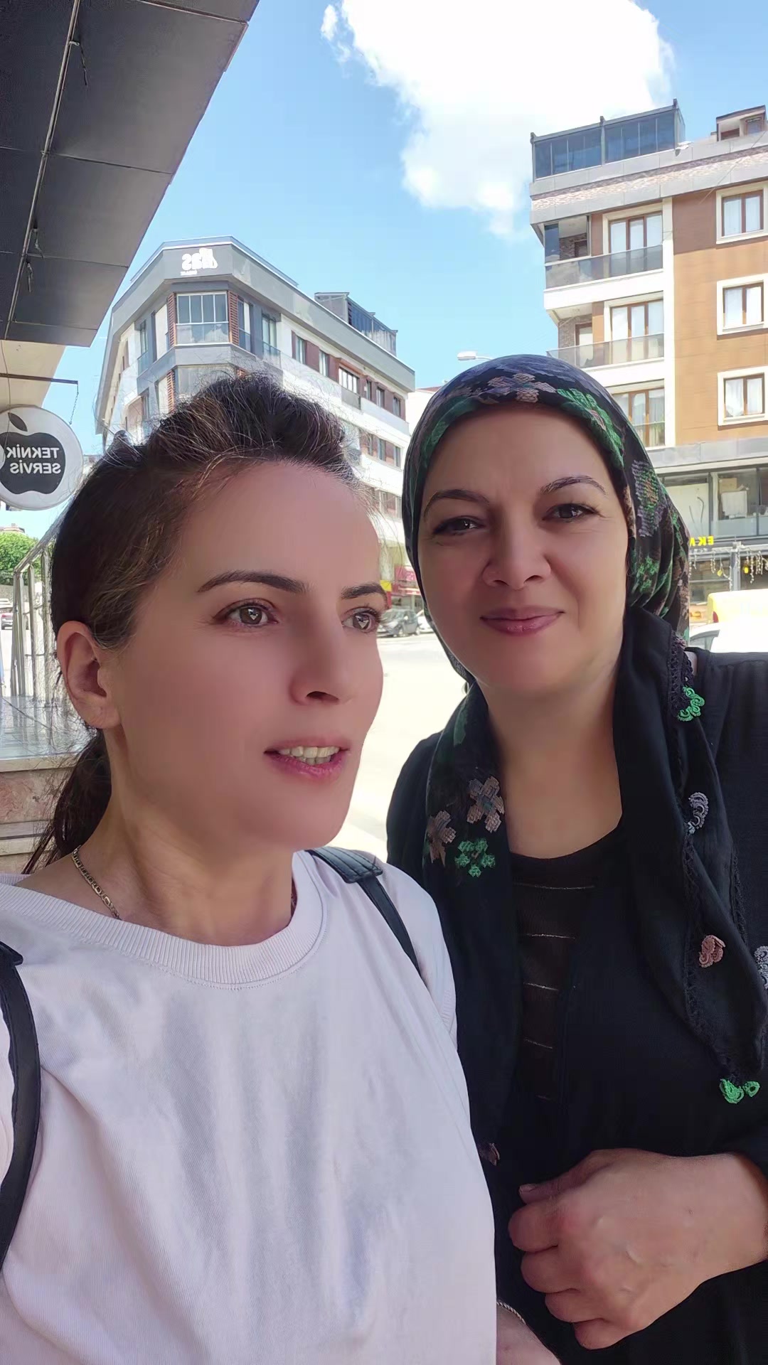 @yasemin