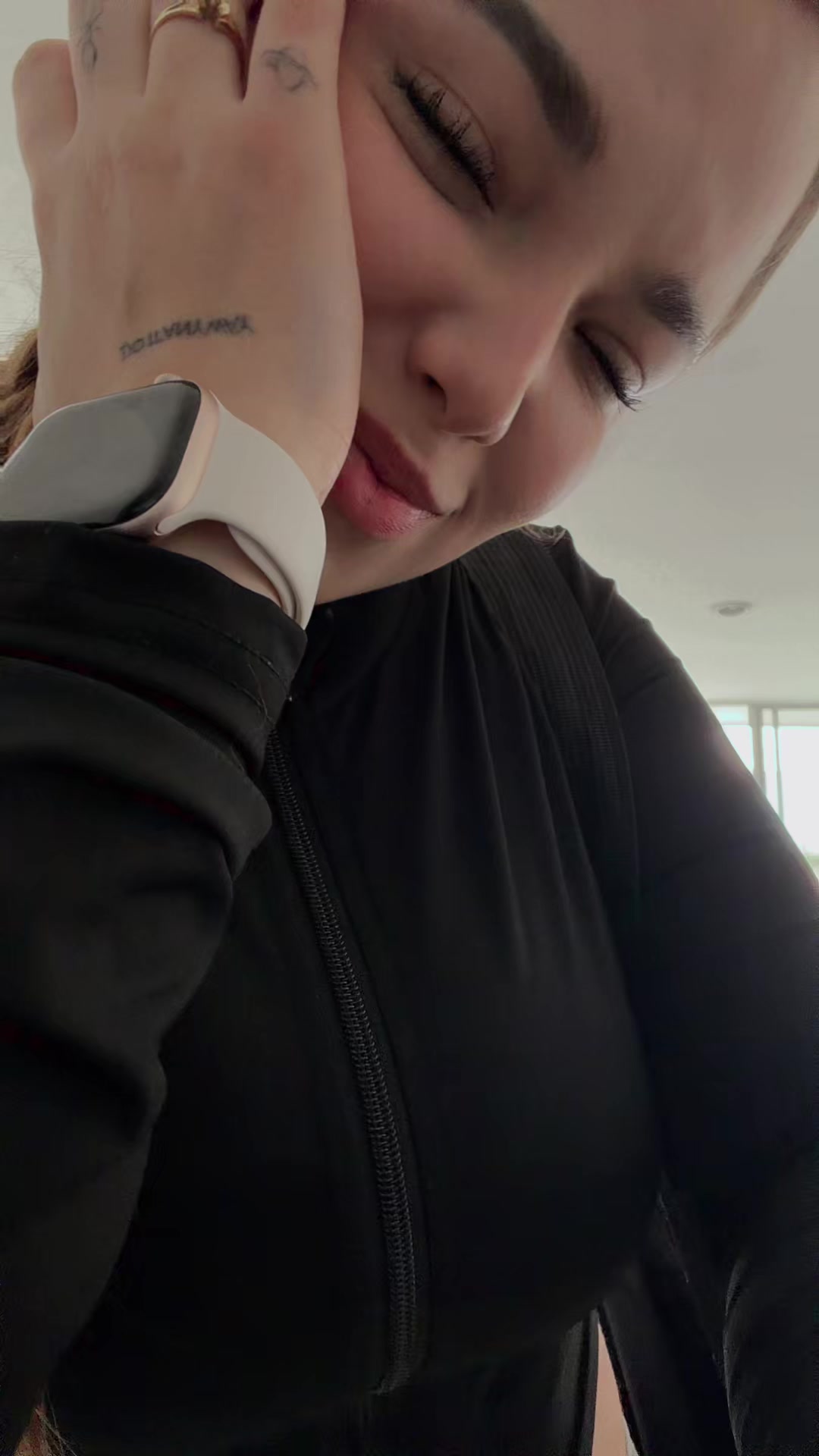 @andrearobayoo