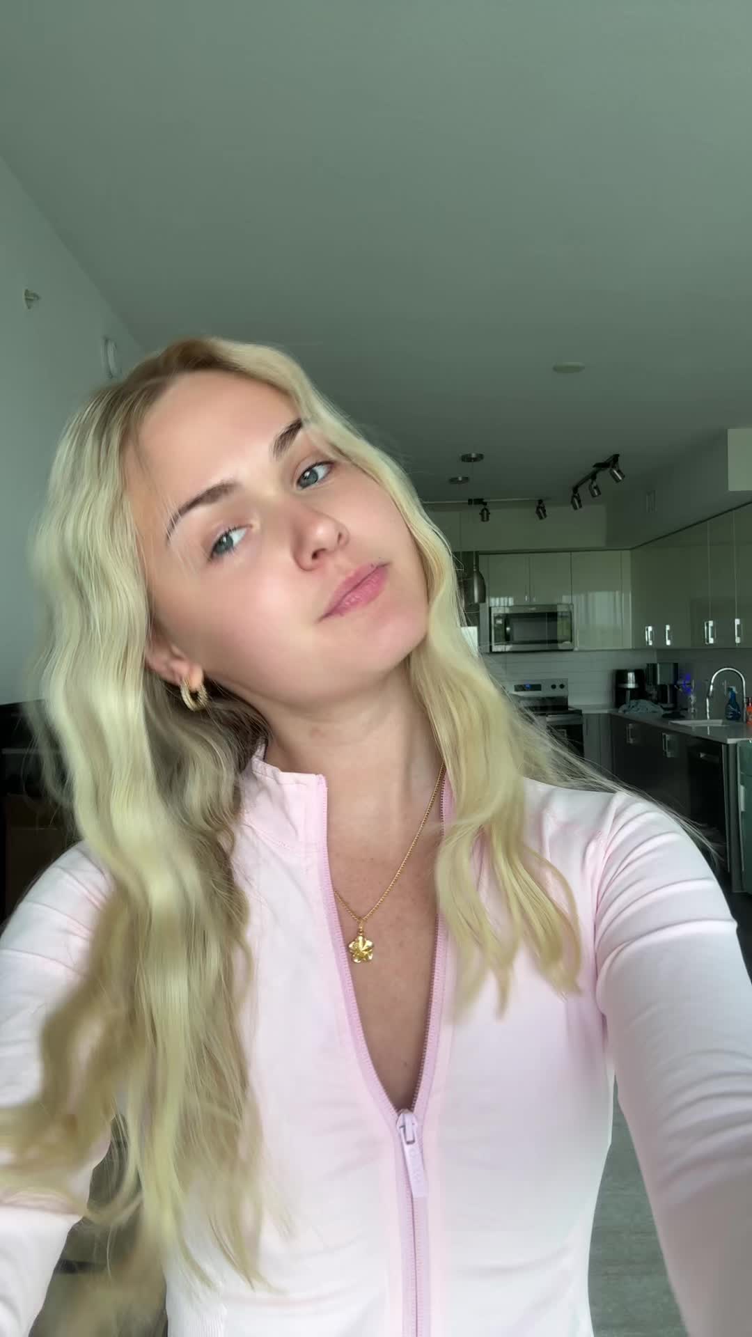 @Lili Paul