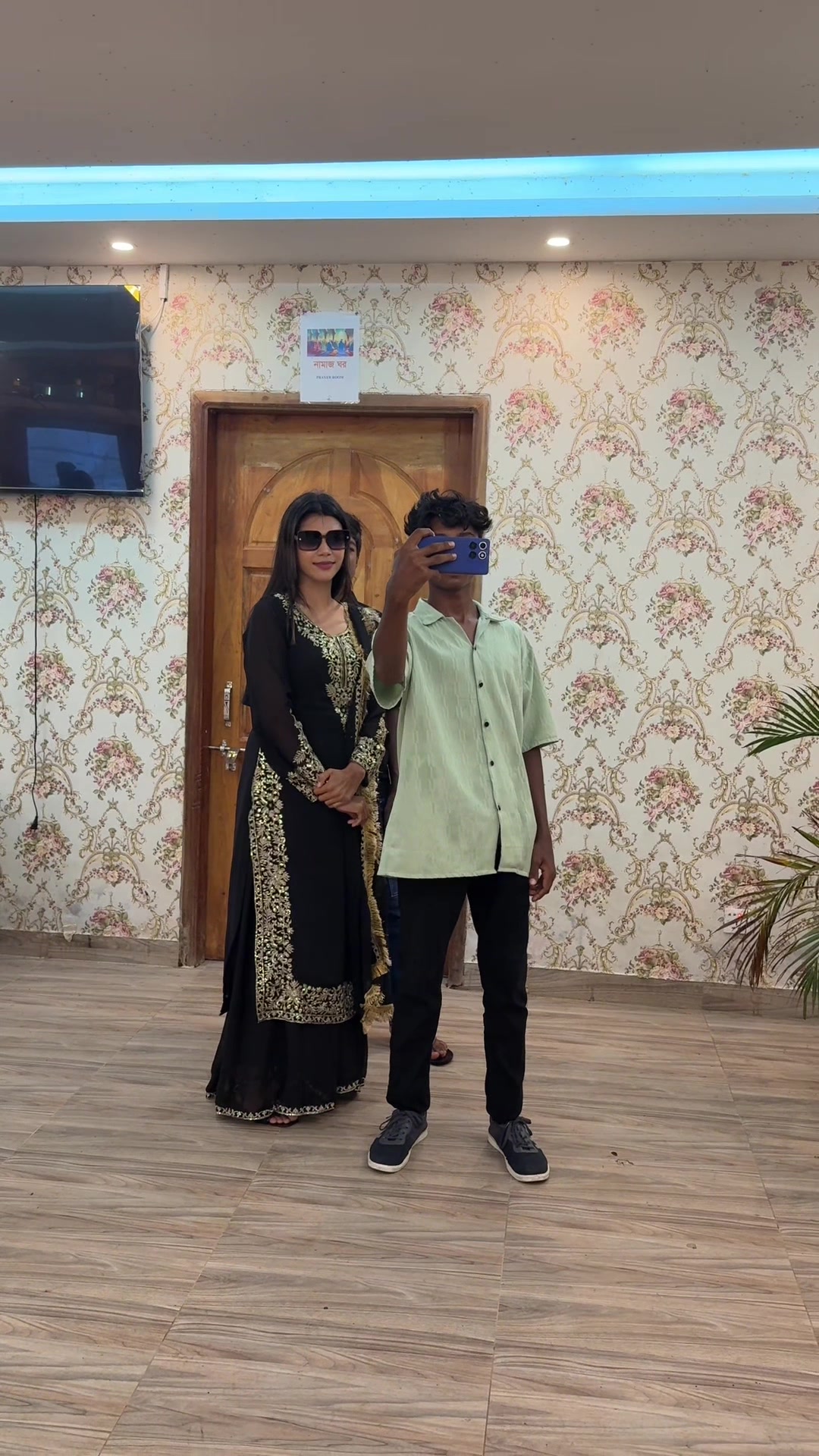 @👩🎓⚖️Arshi +(আরু)⚖️🎓