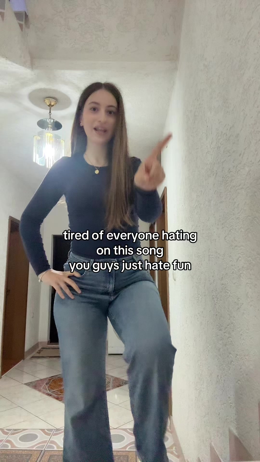 @edona⁷
