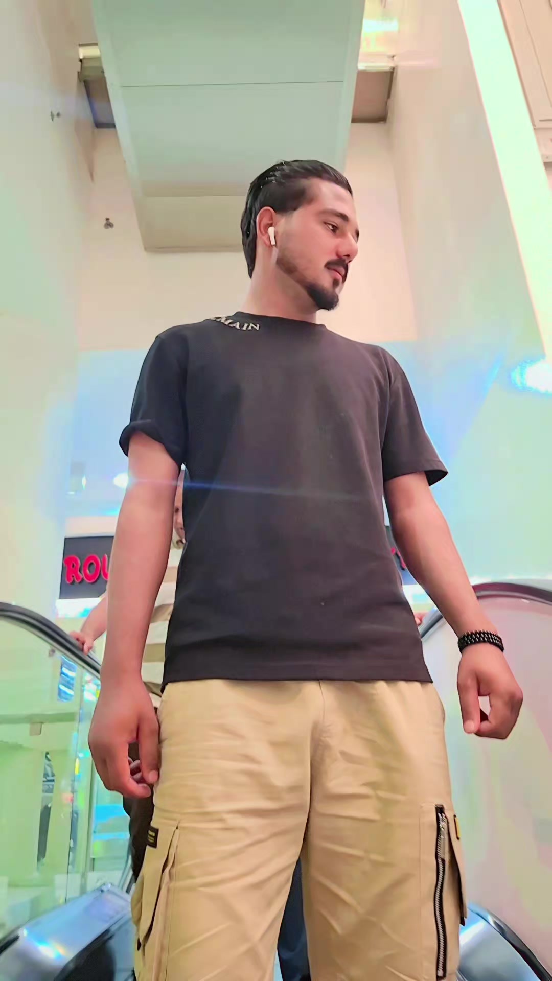 @𝐌𝐀𝐋𝐈𝐊〆 ×͜×👥️