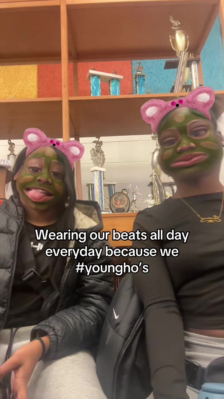 @KK