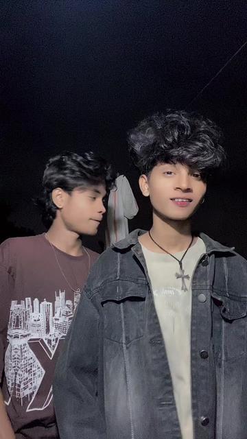 @🪽𝐂𝐫𝐀𝐙𝐲_𝐒𝐮𝐌𝐚𝐍 