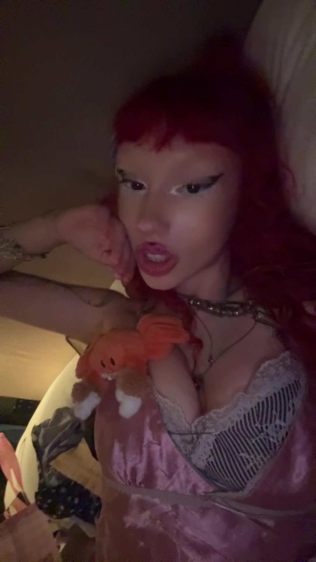 @lea_toute_rouge