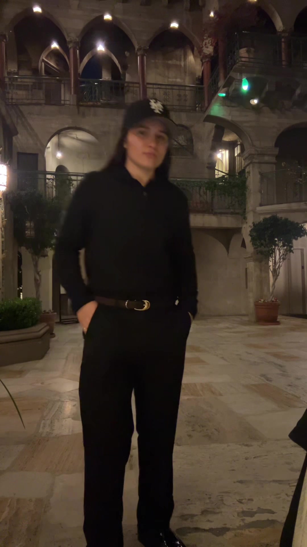 @isabella