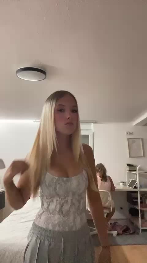 @𝐴𝑚𝑒𝑙𝑖𝑒ꨄ
