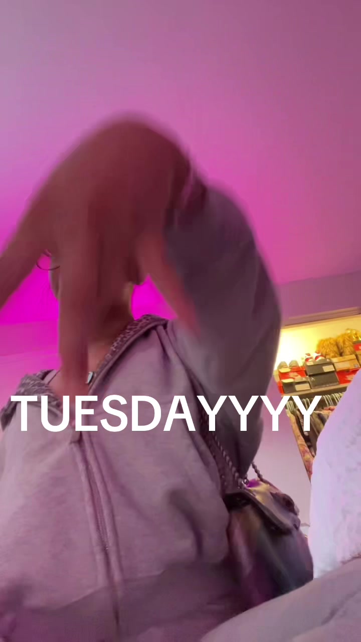 @ari😉