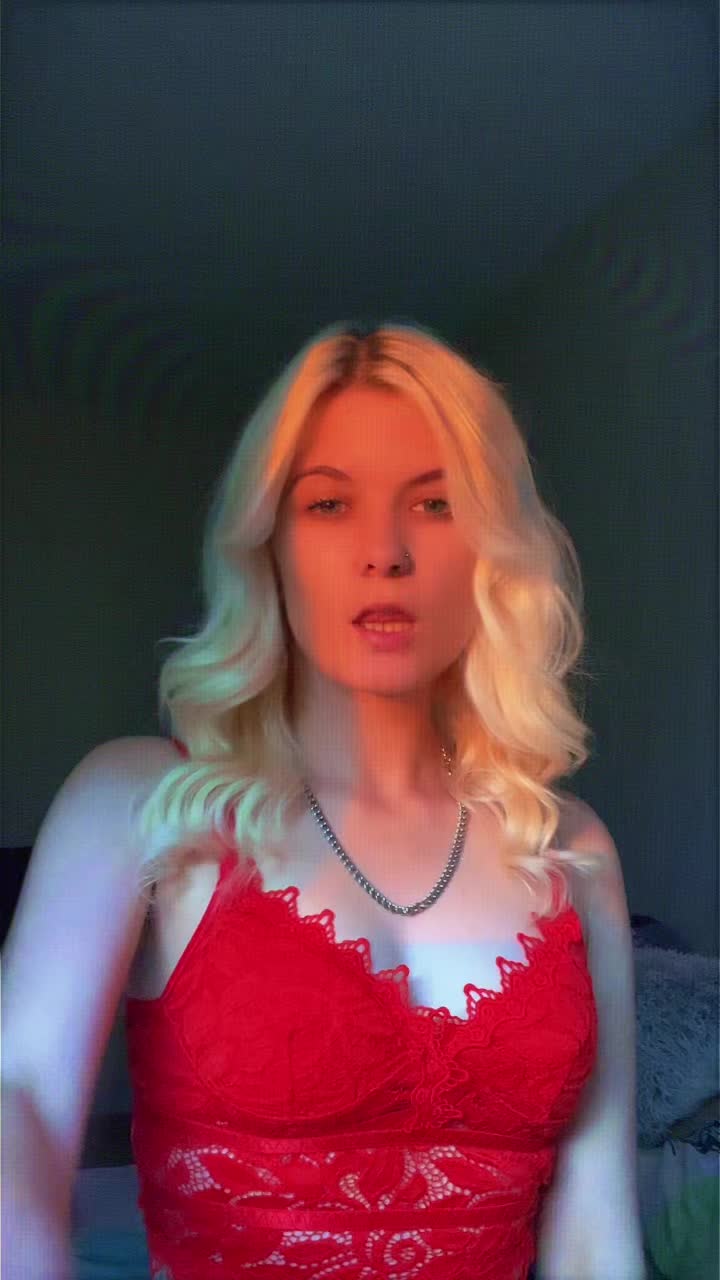 @Celine_cz