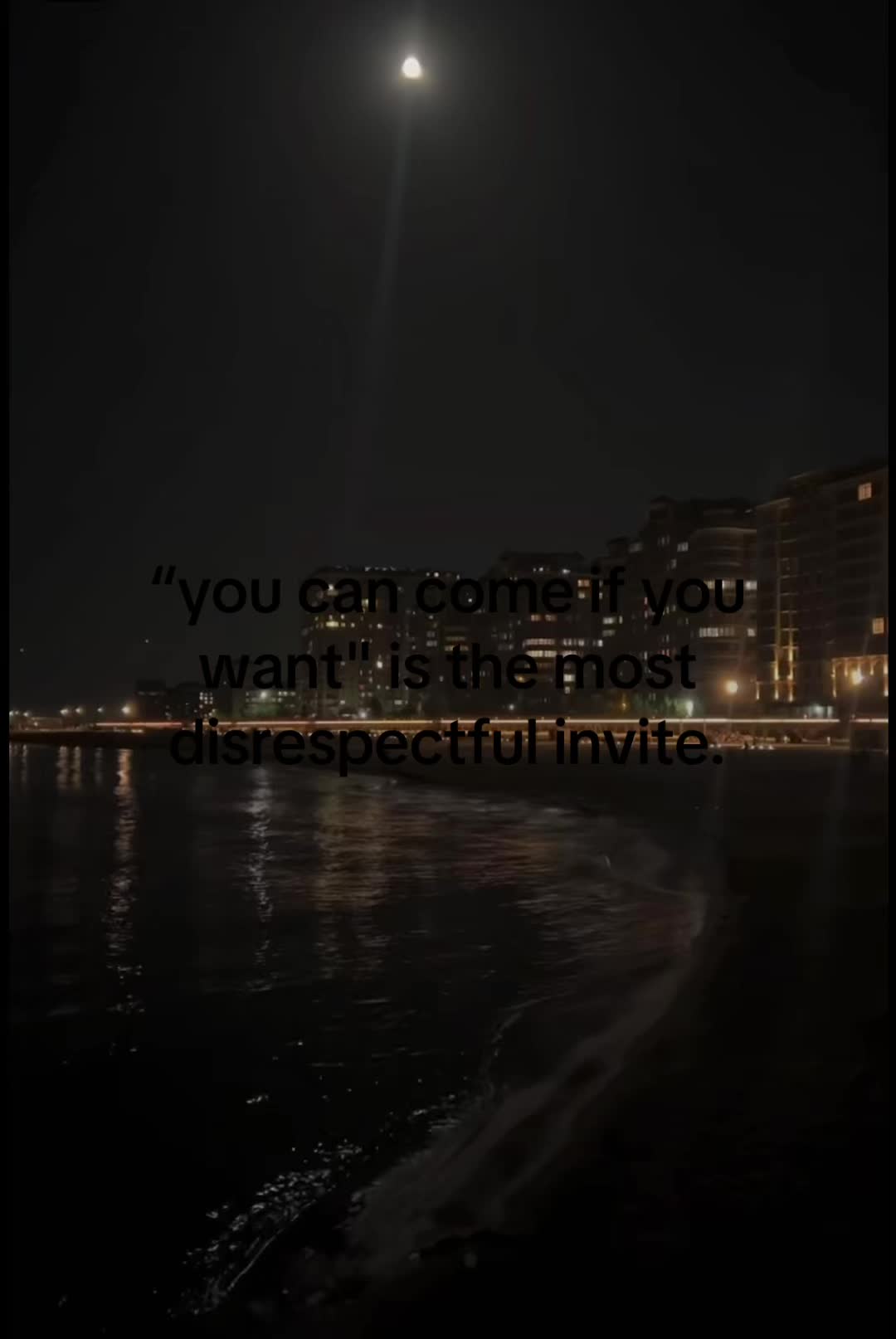 @𓃹