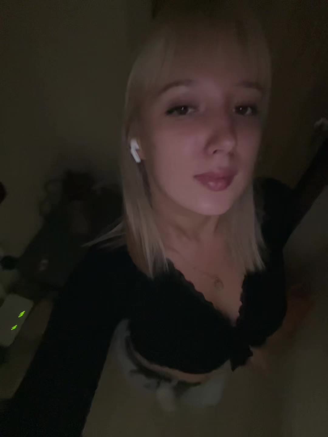 @blondy