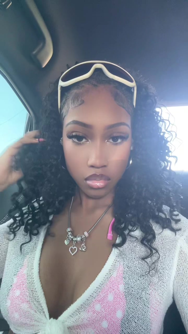 @moniqueluxxeꪆৎ