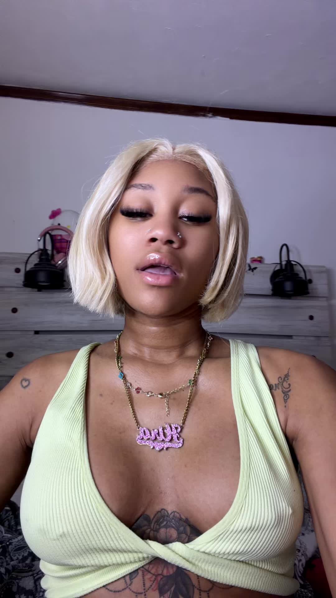 @TherealHiraLynn🫦⭐️