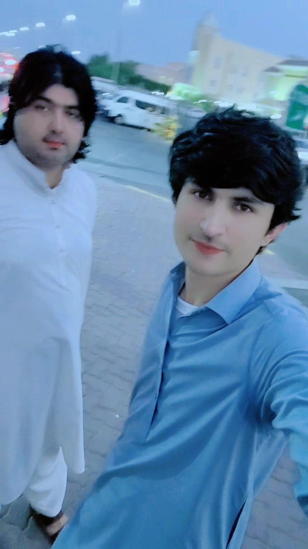 @꧁🇵🇰D R. Sharif 🇦🇪꧂