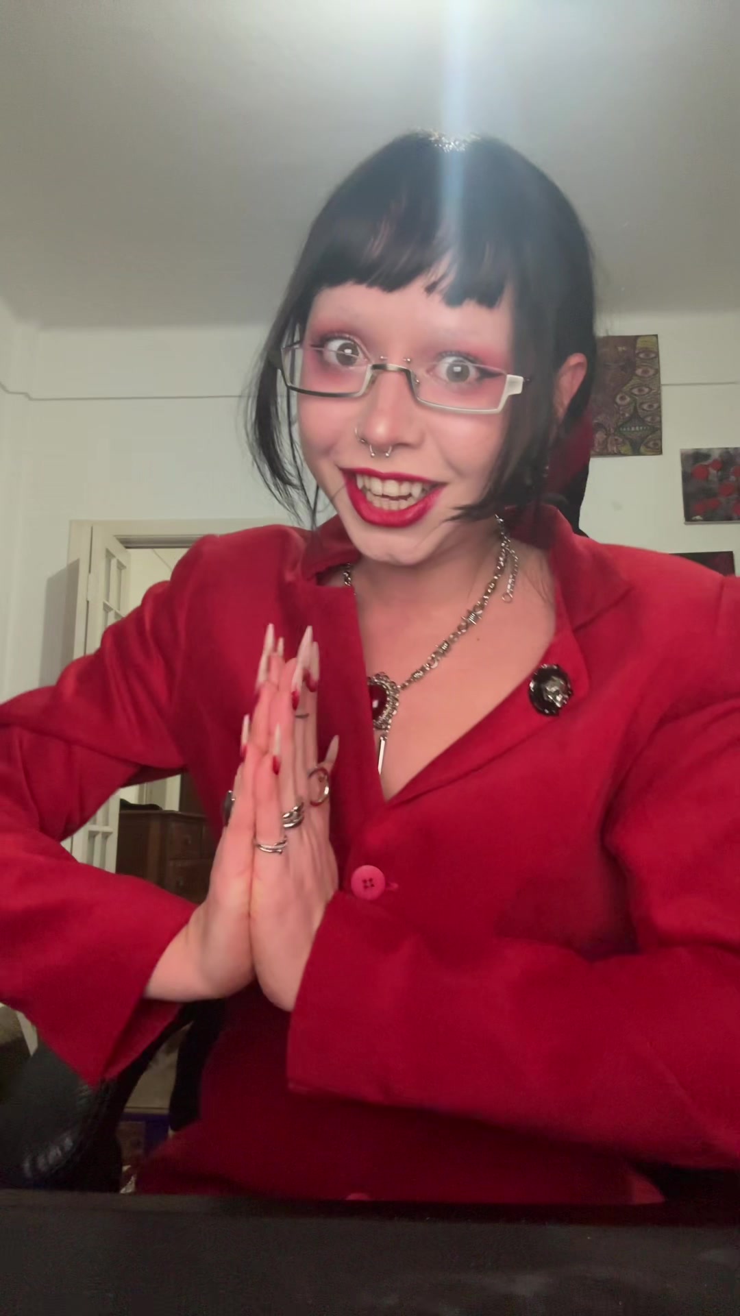 @EgoCarina 🦇⚰️🩸