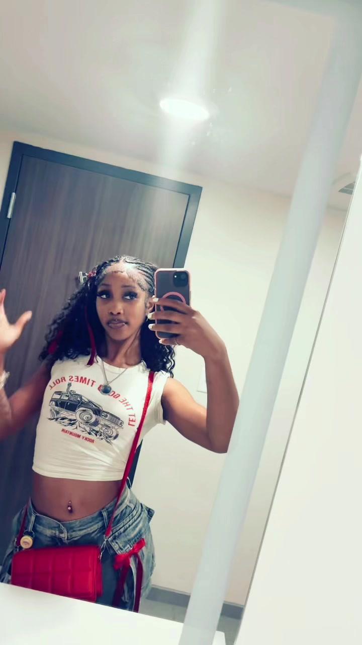 @Asiaaa💕