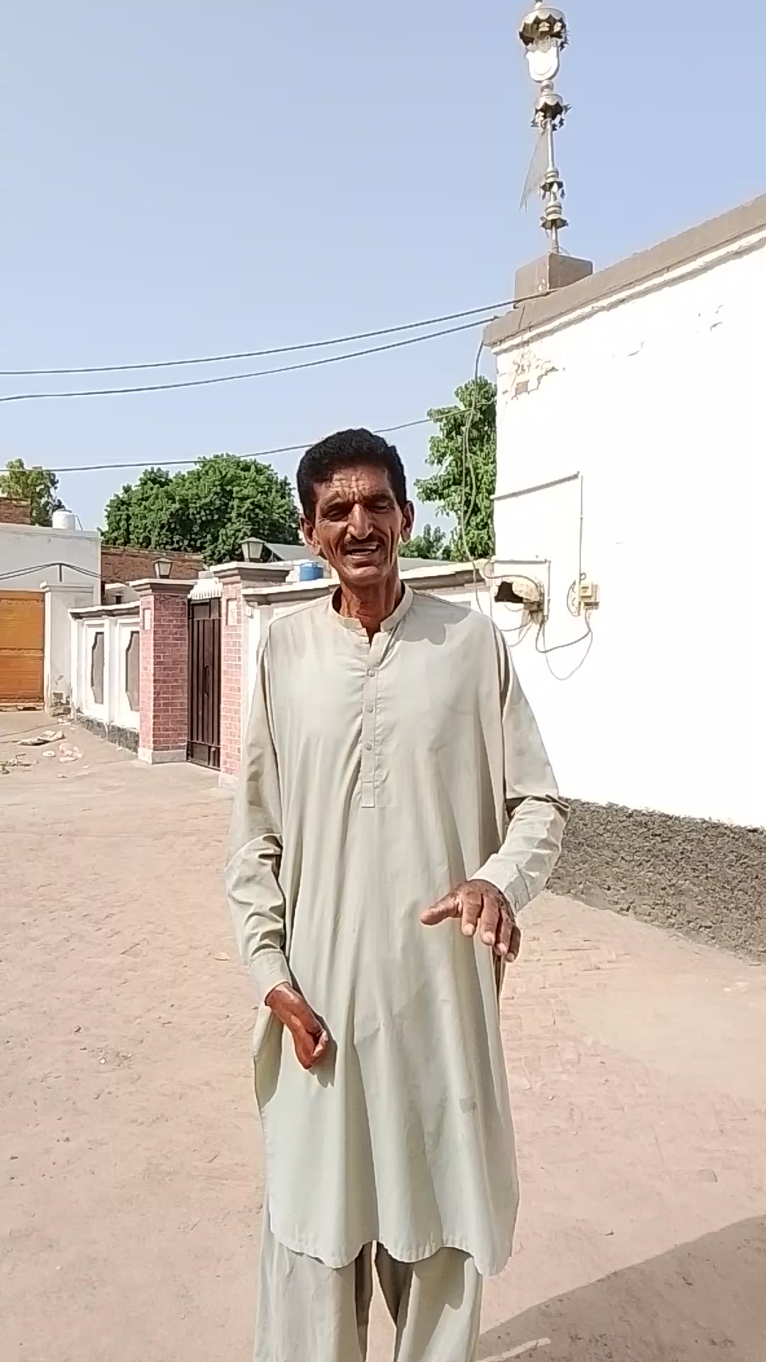 @m Khalid Abbas