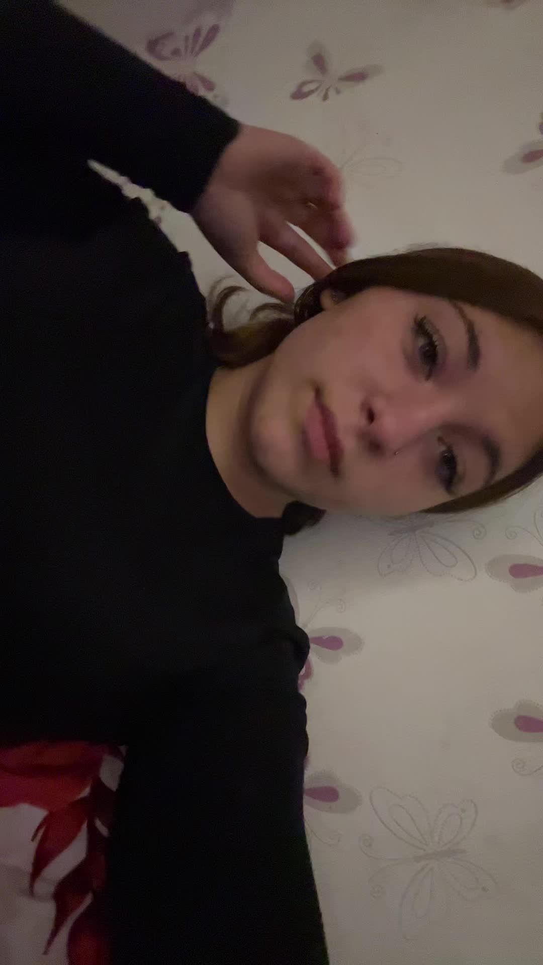 @Laripariiii