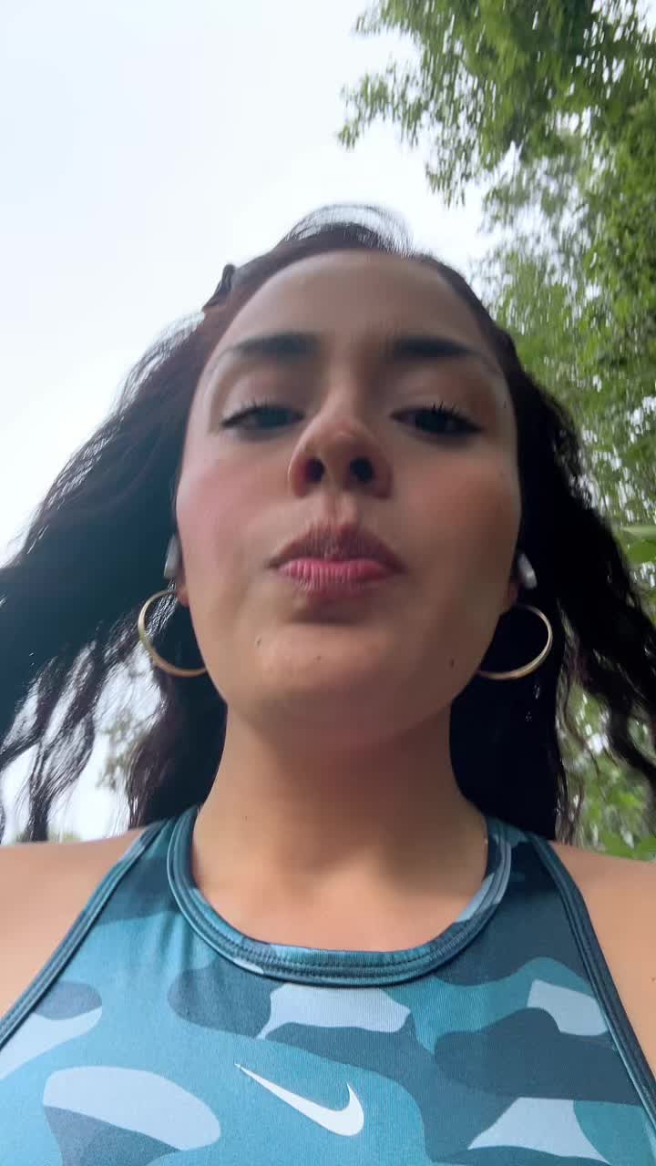 @🖤