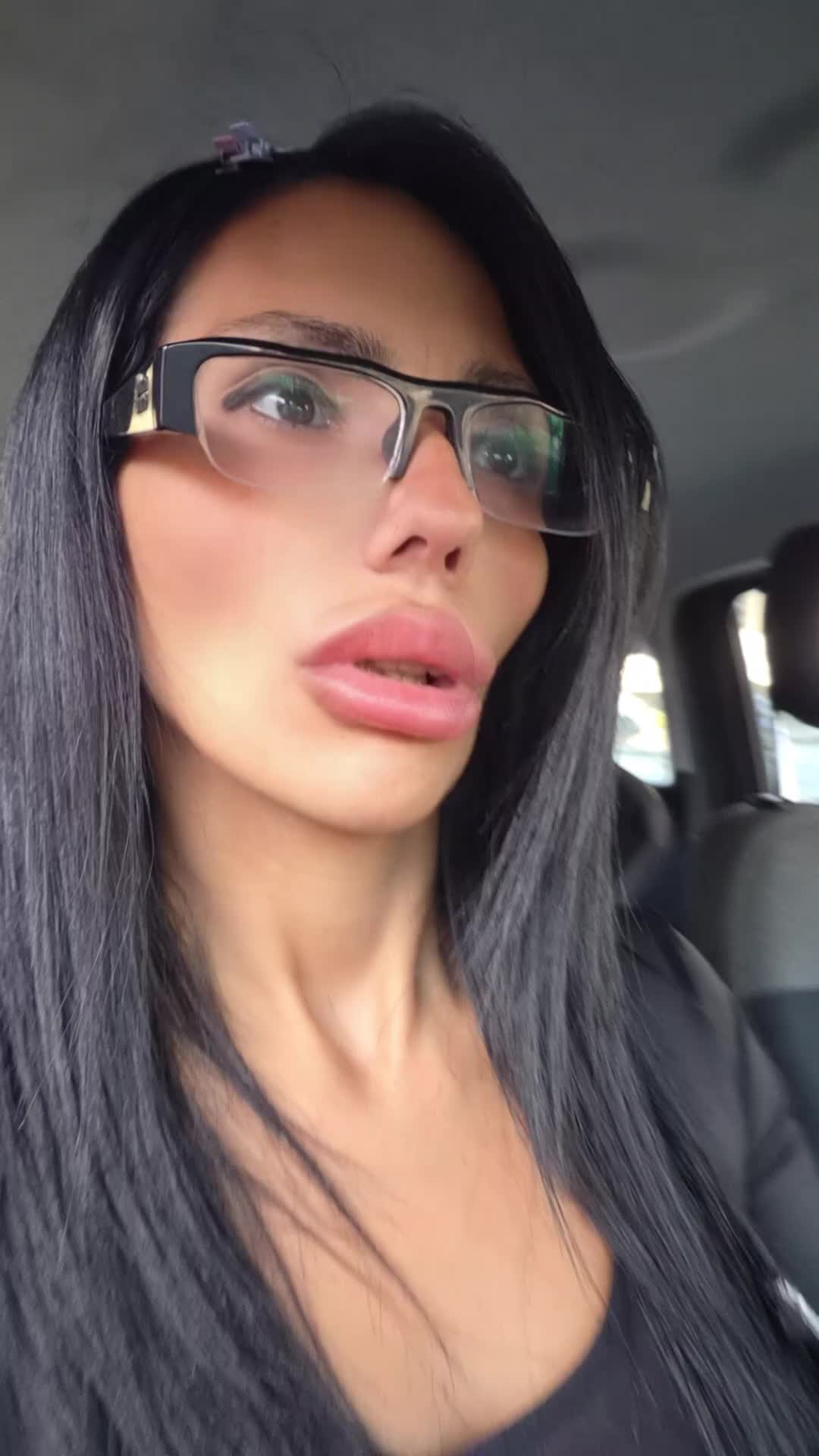 @rosyfirmeofficial