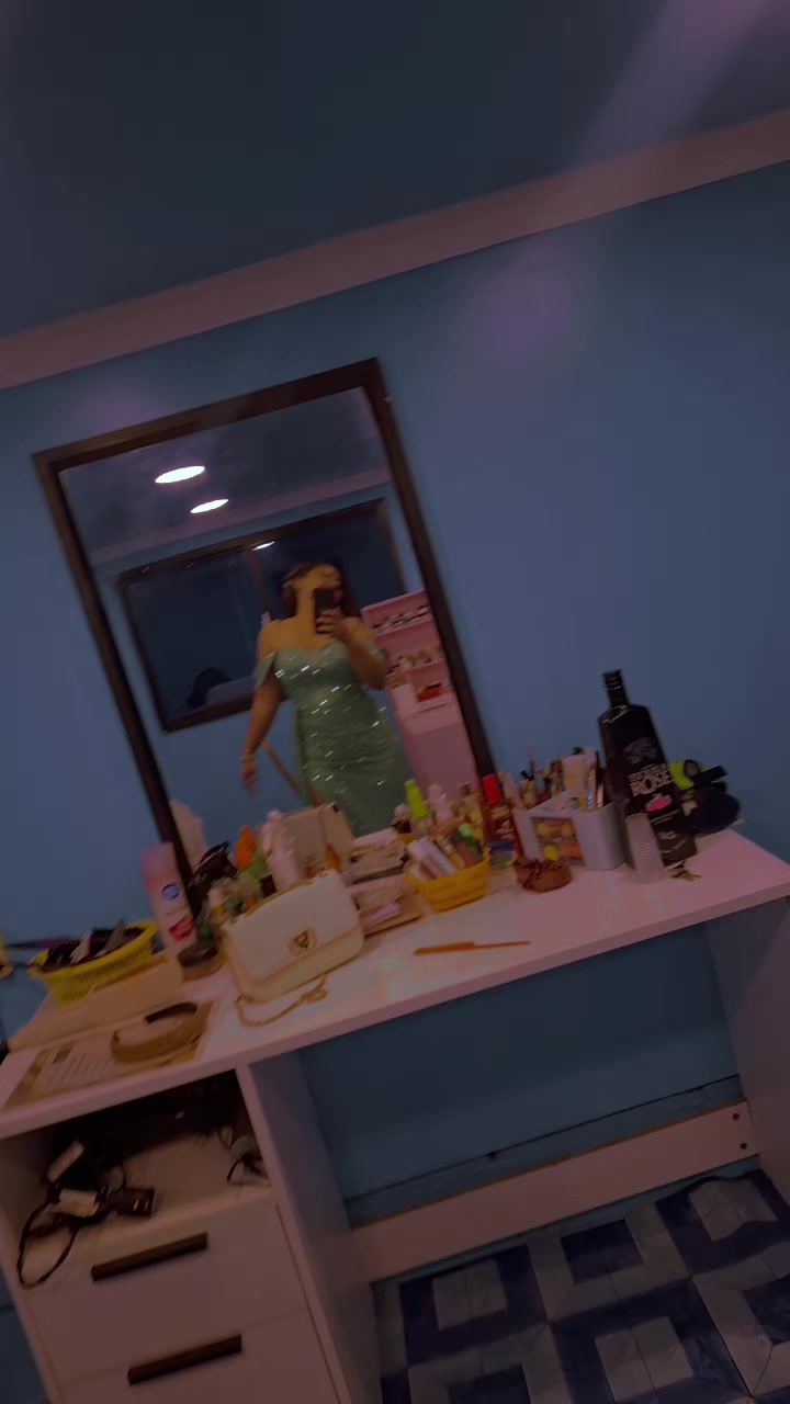 @Natasha