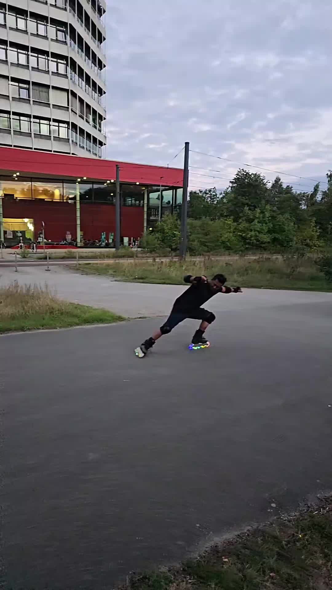 @Ok Skater🛼