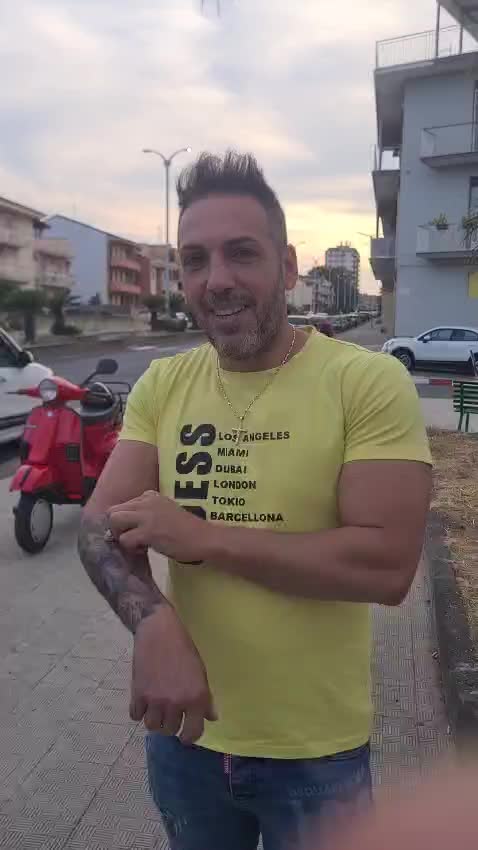 @alessandro
