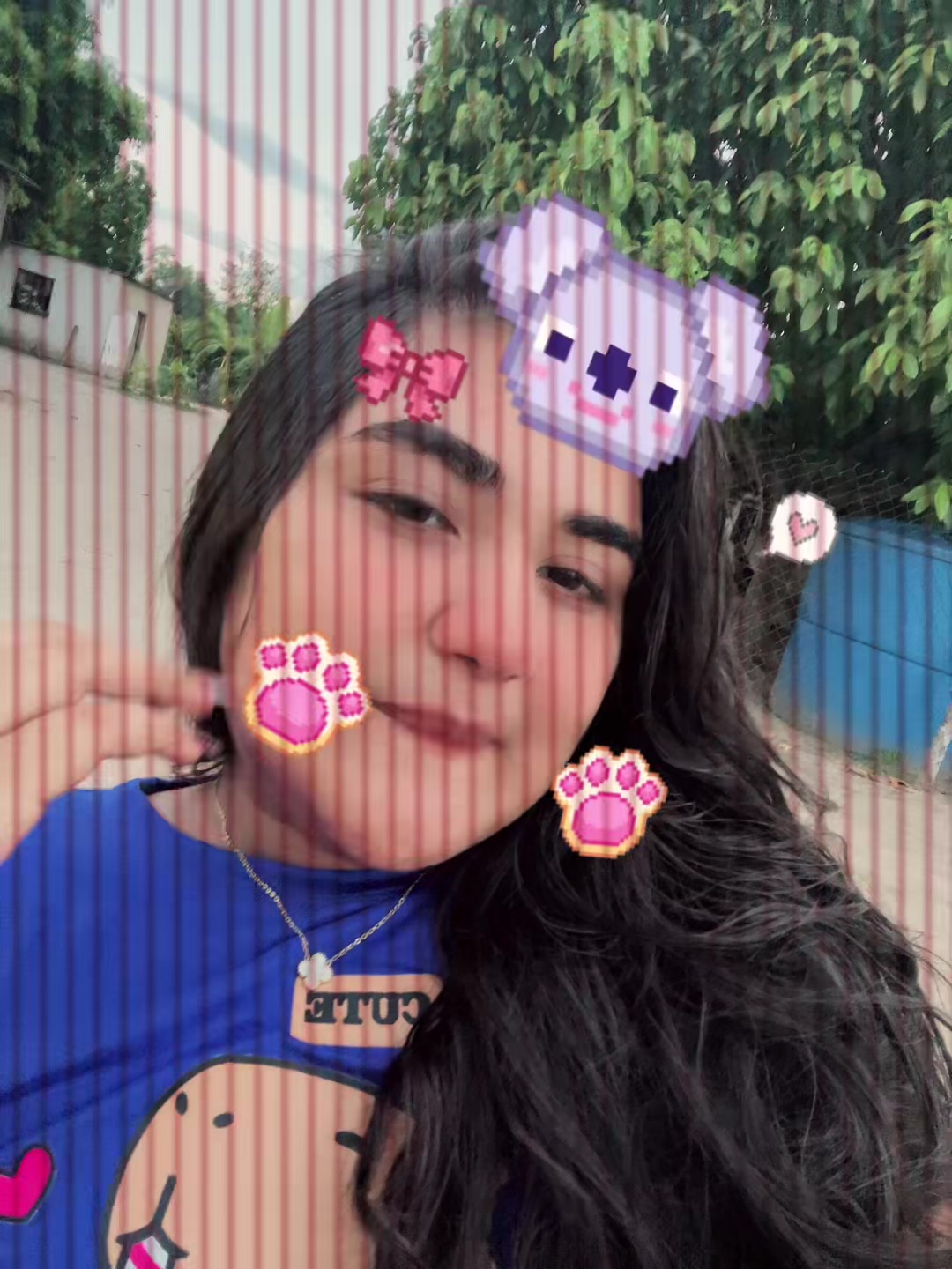 @Helen González