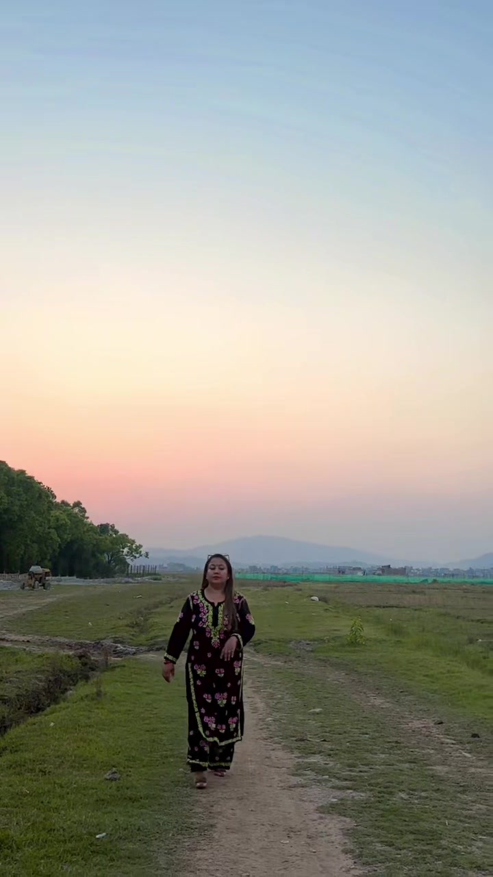 @🦋
