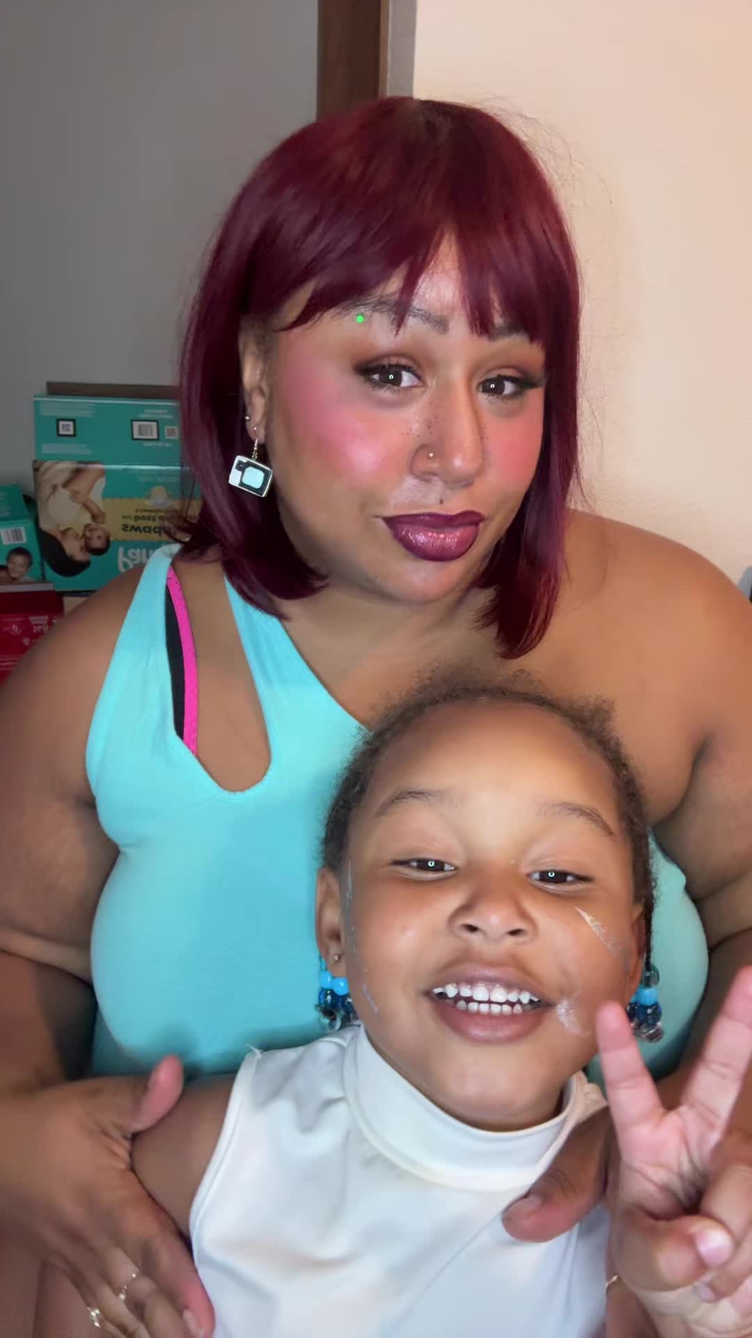 @Makeupbydoubledeez (Chardae)