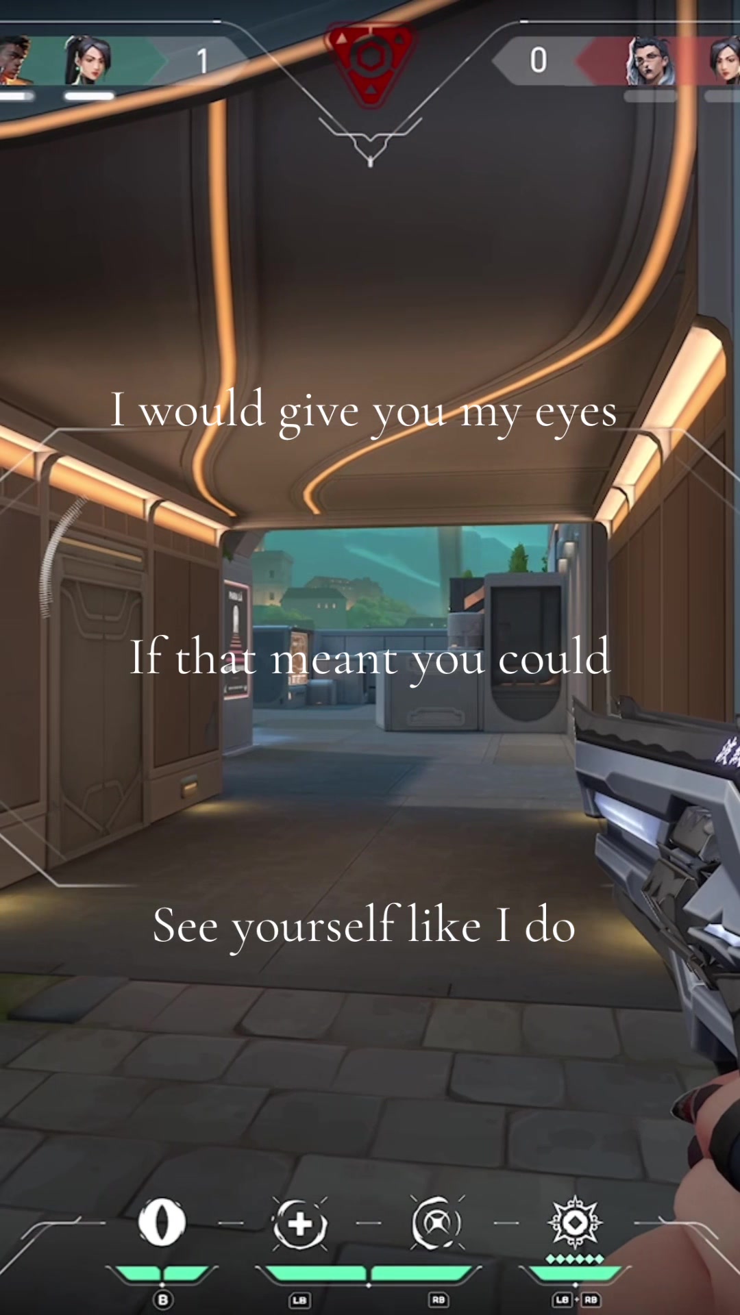 @•