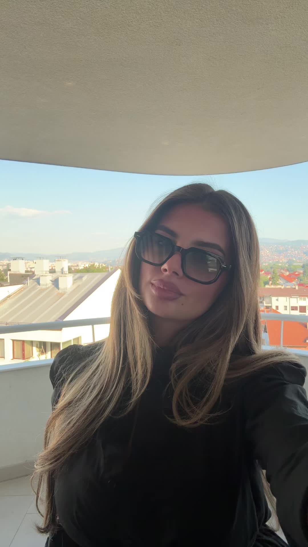 @larisadelic