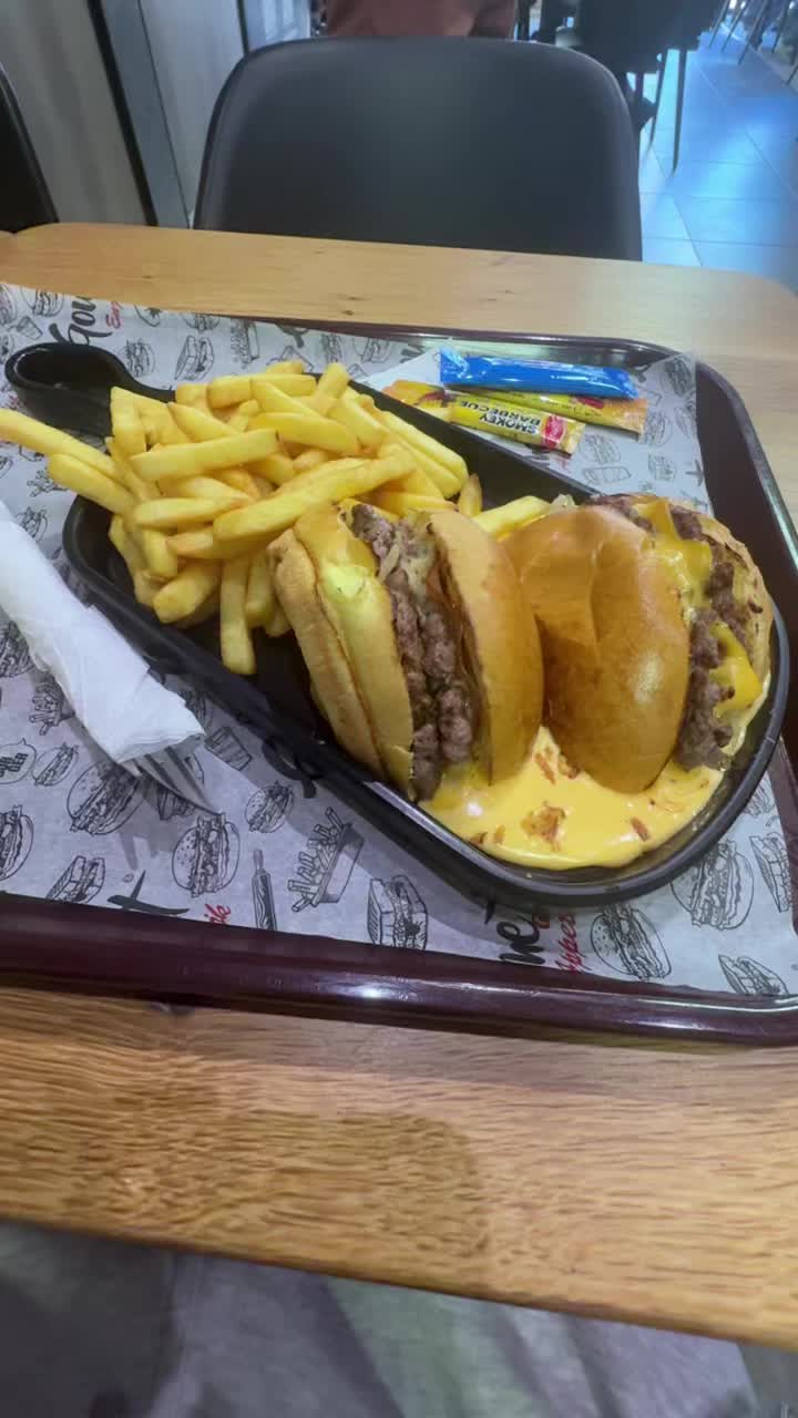@Jyzuka 🇲🇱