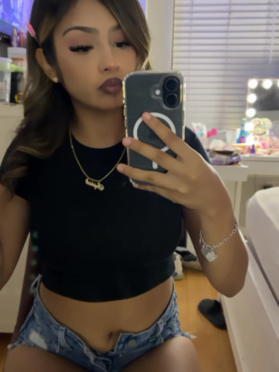 @️