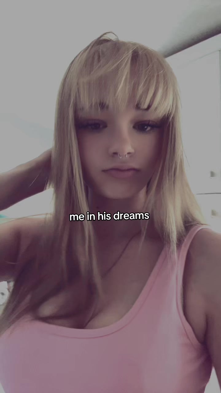 @𝐅