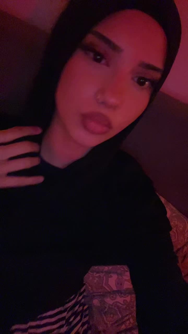 @safiya_bln