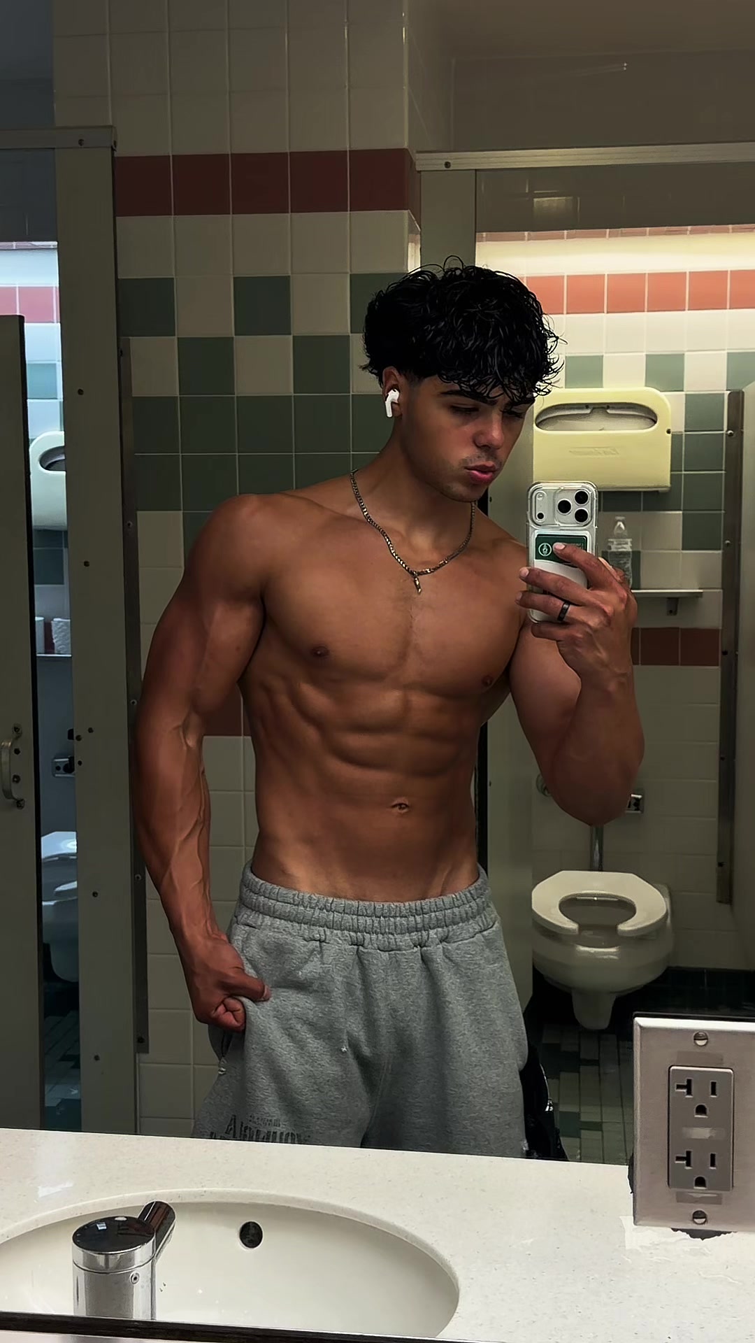 @ajmangofit