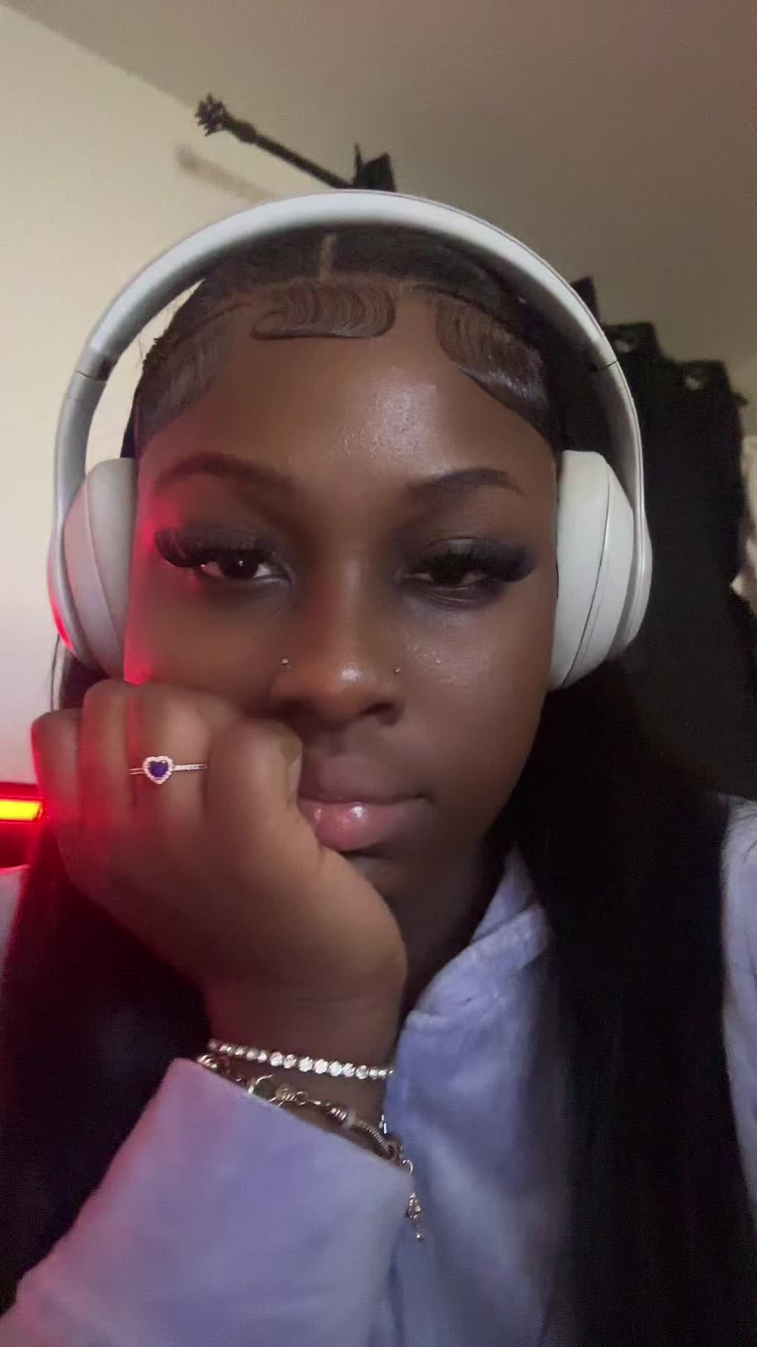 @deadgirlyfe