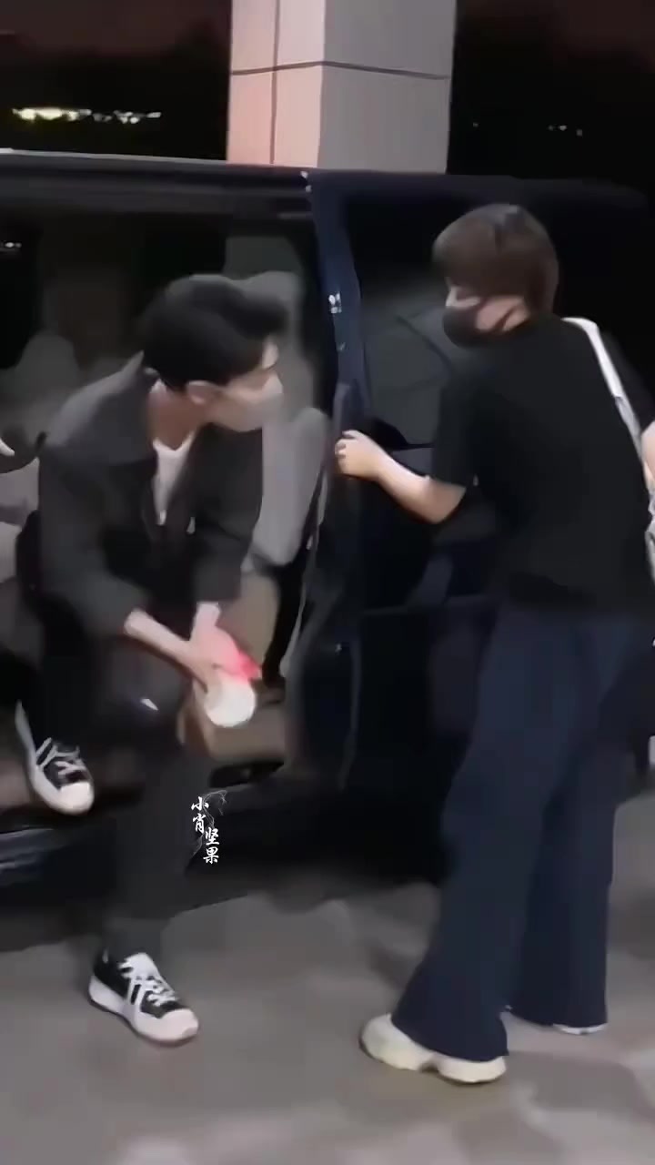 @WANG_YIBO_XIAOZHAN