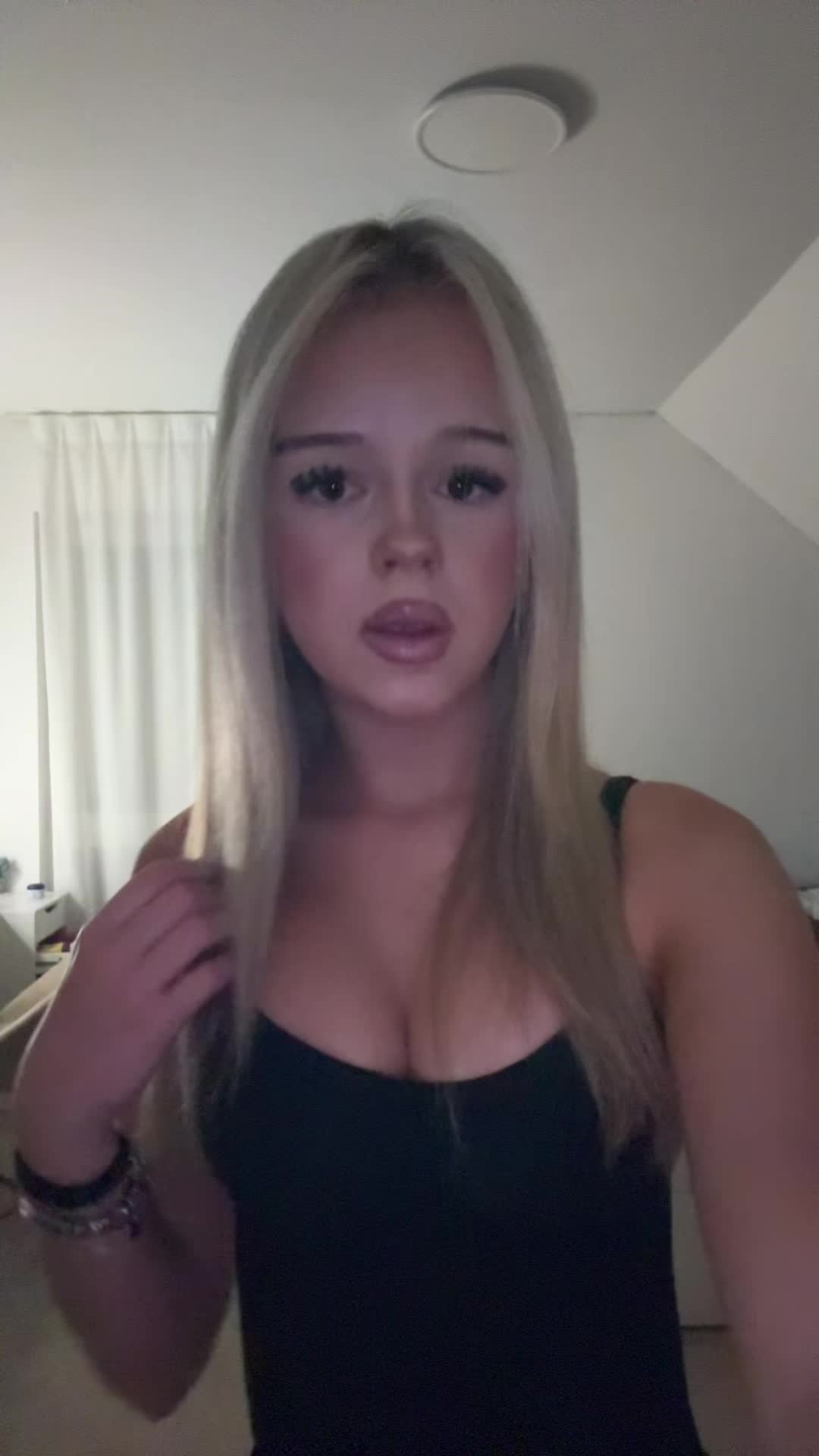 @𝓝𝓮𝓮𝓵𝓮