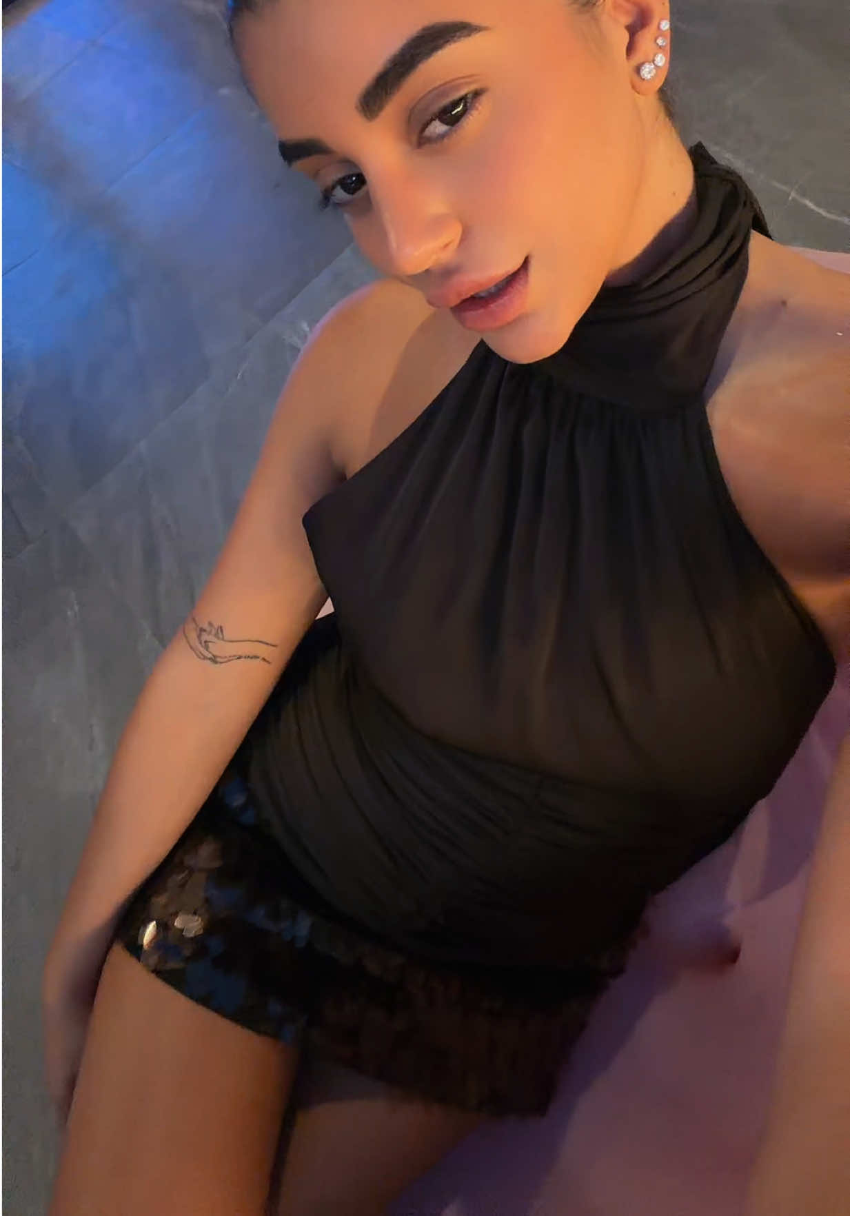 @ℳ𝒶𝓎𝒶 𝒮𝒽ℯ𝒸𝒽𝓉ℯ𝓇🦋