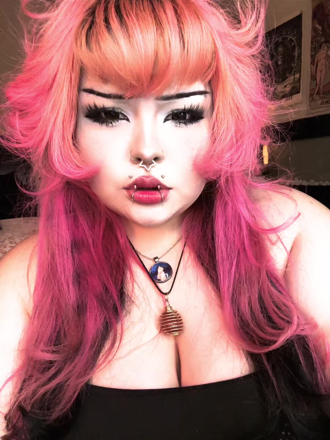 @peacharrows