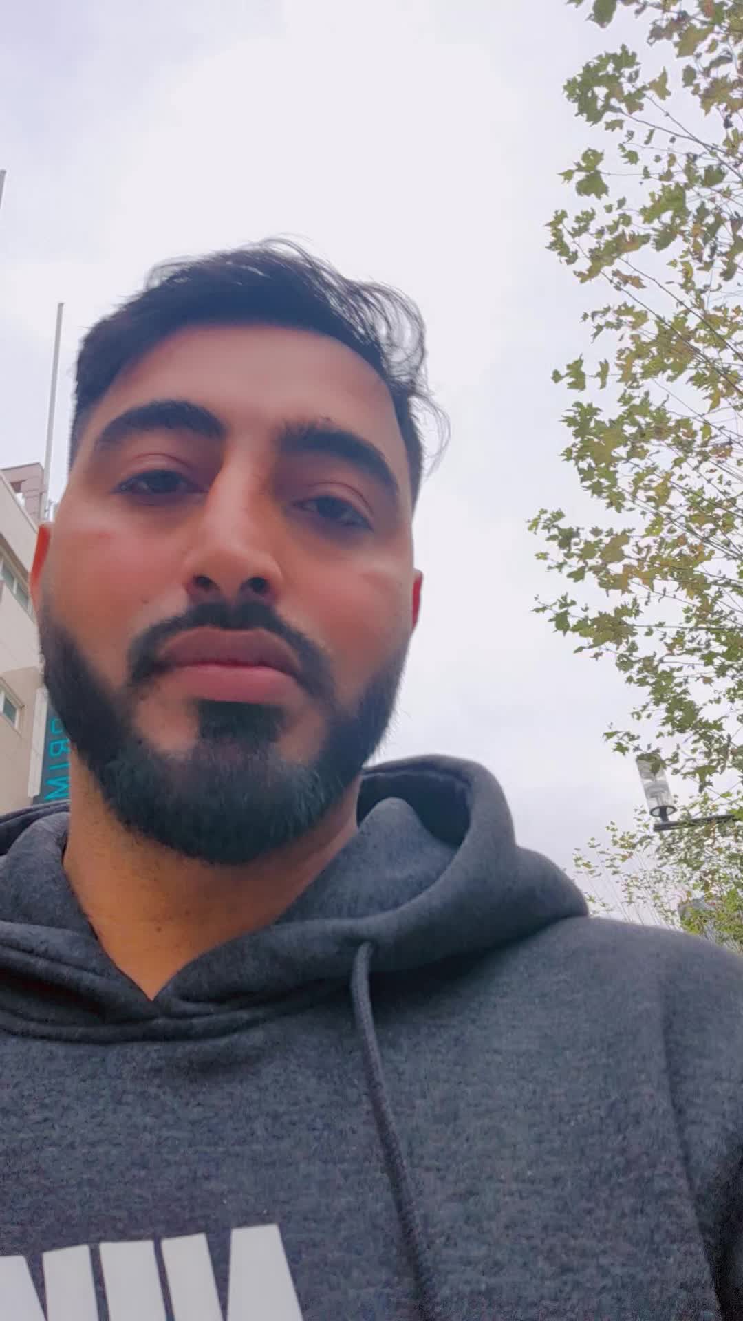 @Toqir ahmed 🇬🇧