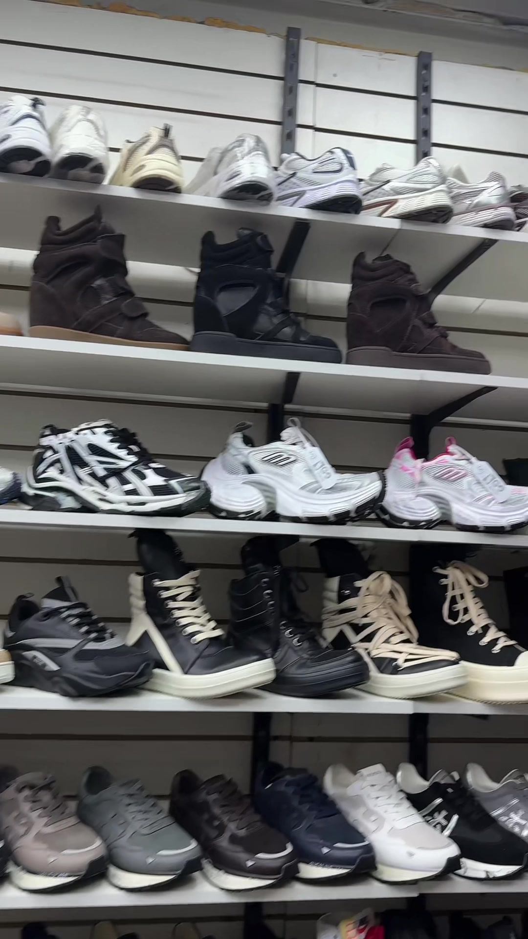 @тгк : ViP KrOss Fashion 👟