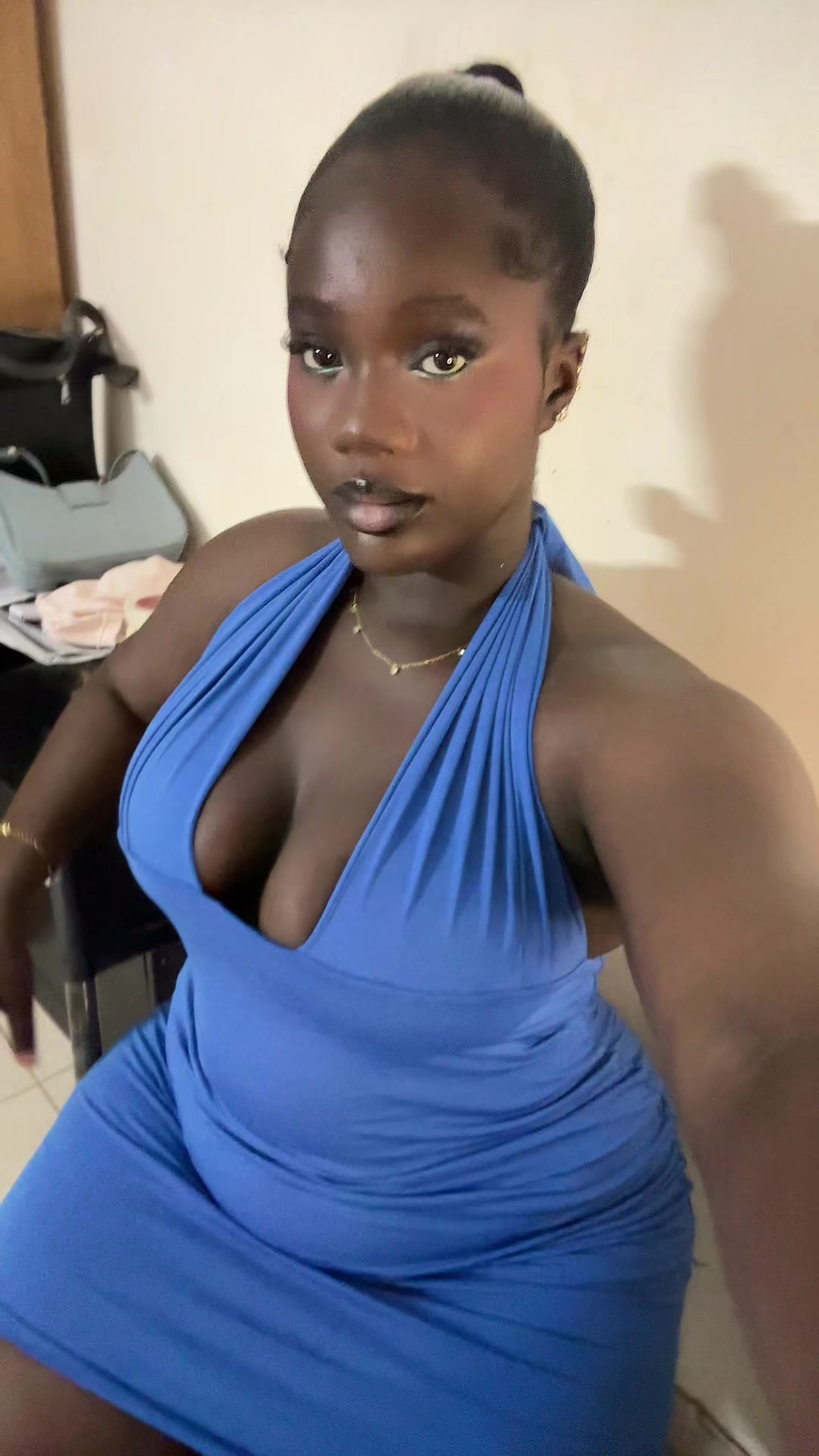 @𝑀𝒶𝓇𝒾𝑒-𝒹𝑒𝓈𝒾𝓇𝑒𝑒🇬🇭