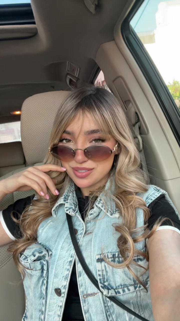 @Roxana Hosseini