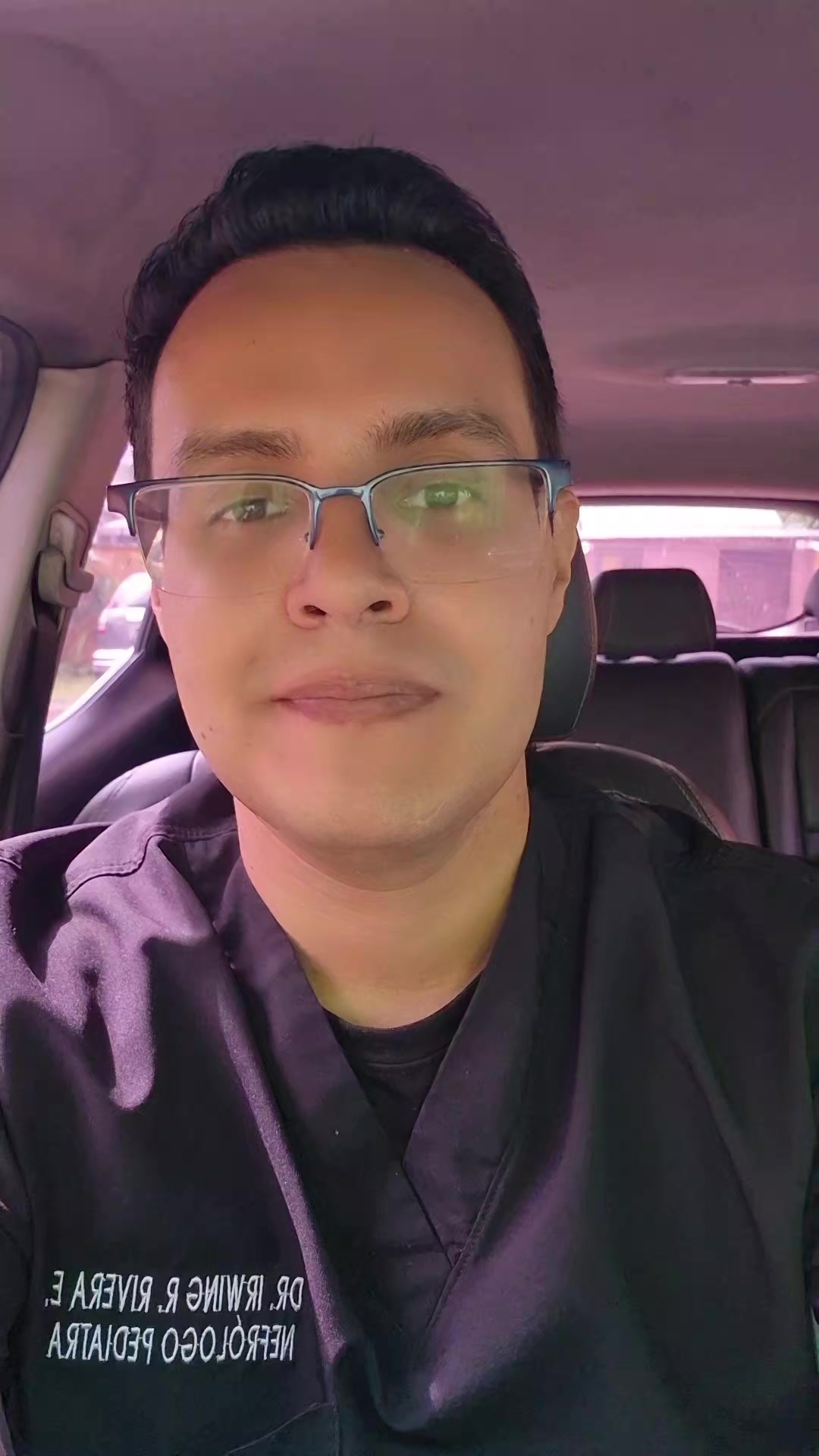 @Dr. Irwing Nefr&oacute;logo-Pediatra